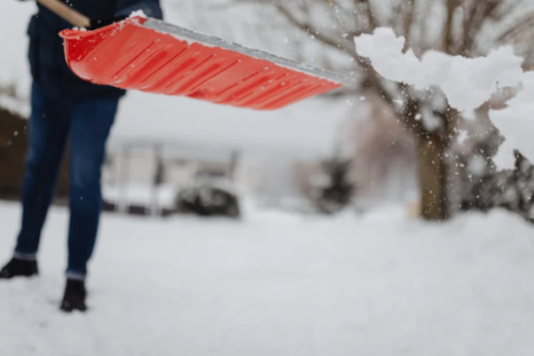 snow shovel